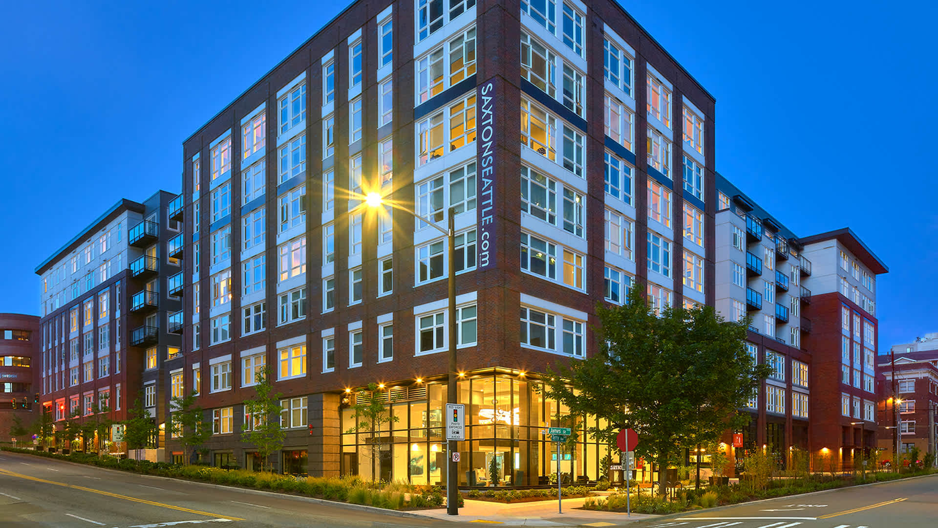 Saxton Apartments – photo 1