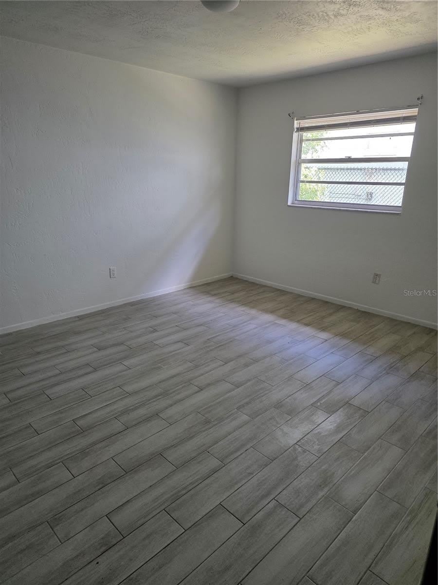 830 N CLAKE Street – photo 3