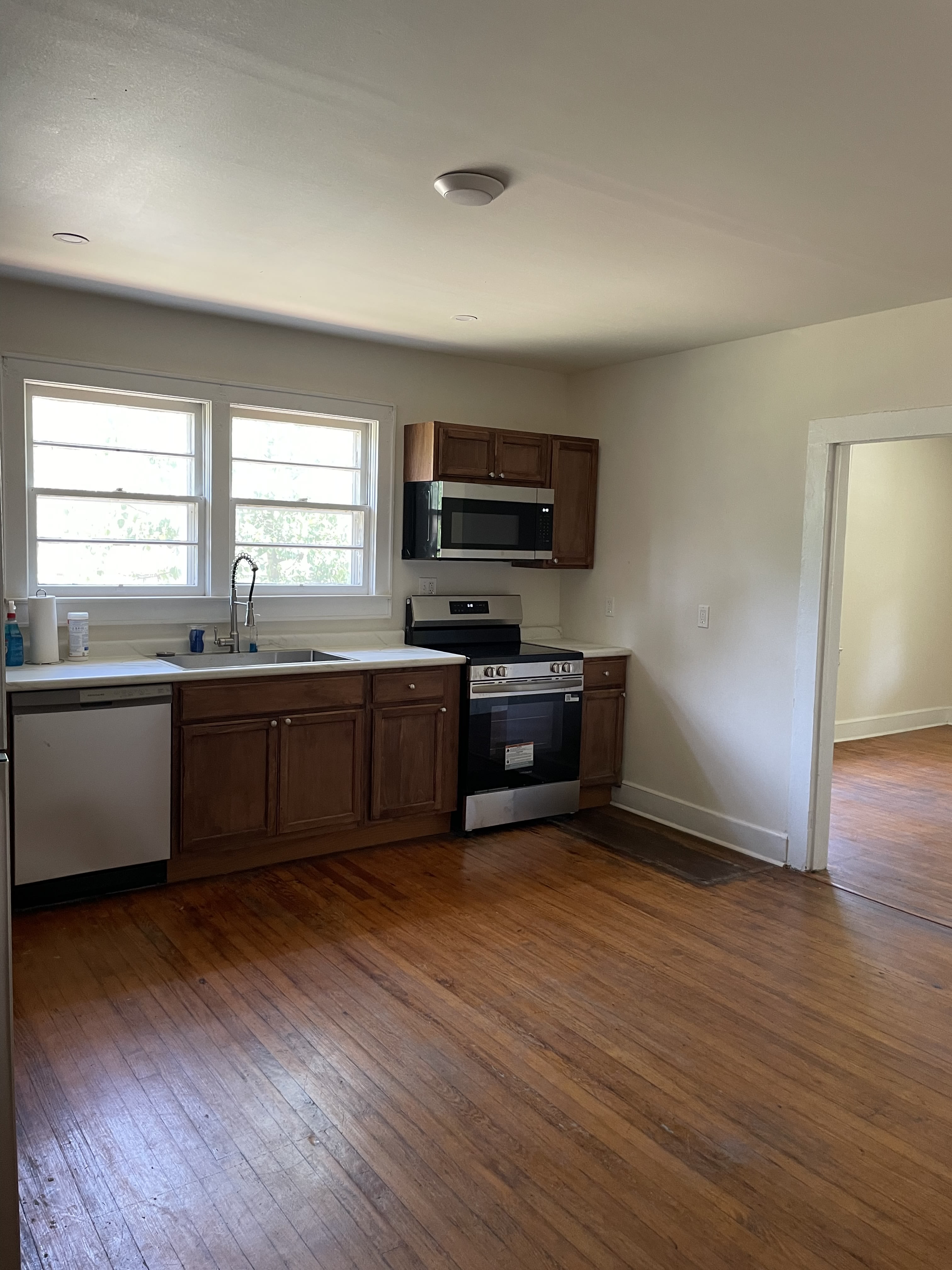 298 Werts Street – photo 4