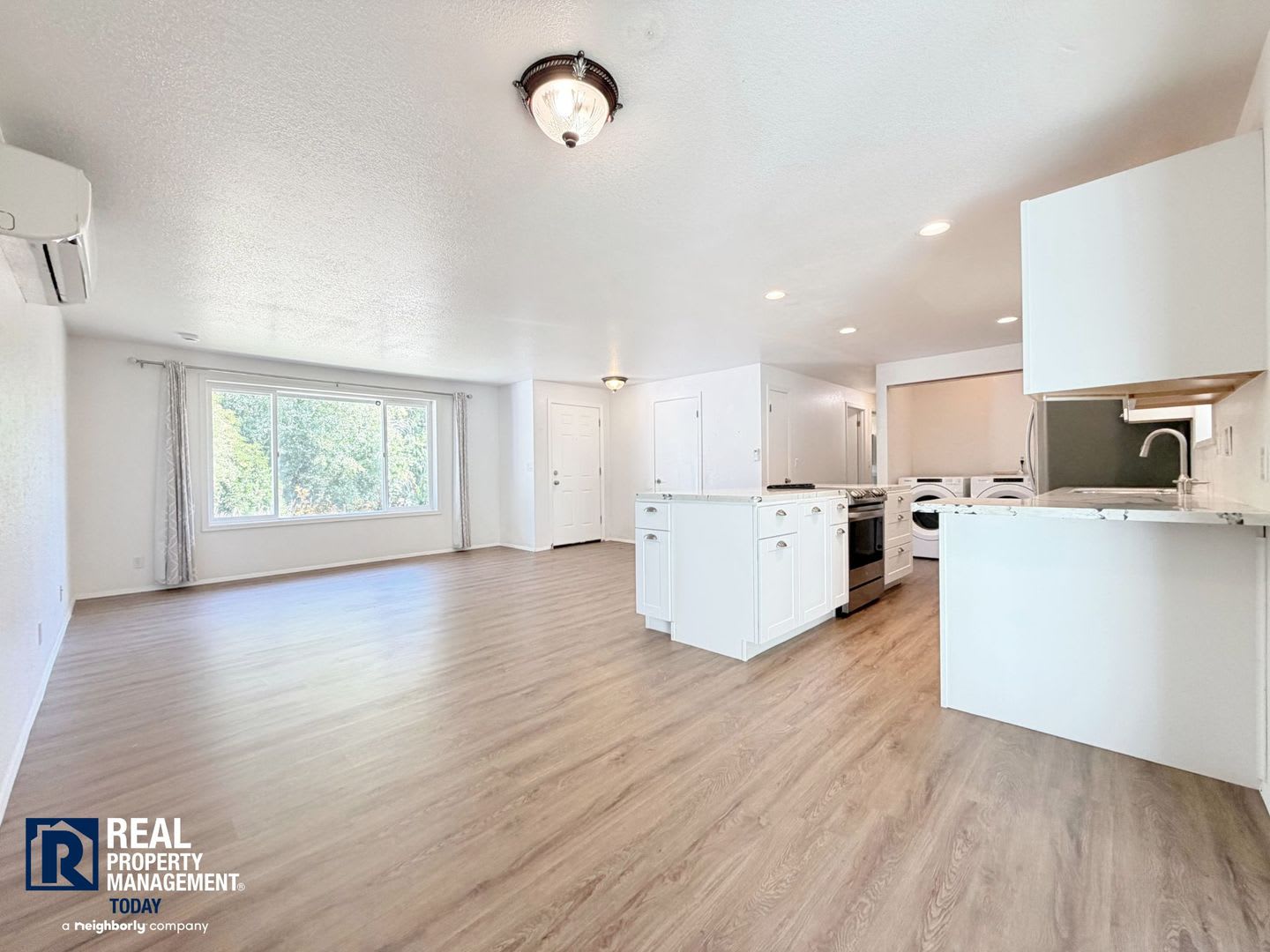 Renovated Gig Harbor Home With Water Views Fenced Yard Updated Kitchen – photo 4