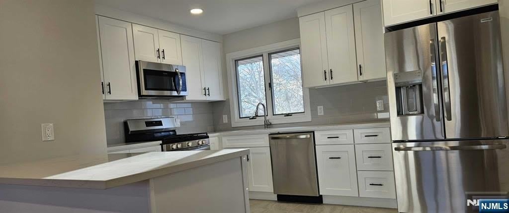 2 3rd Street – photo 4