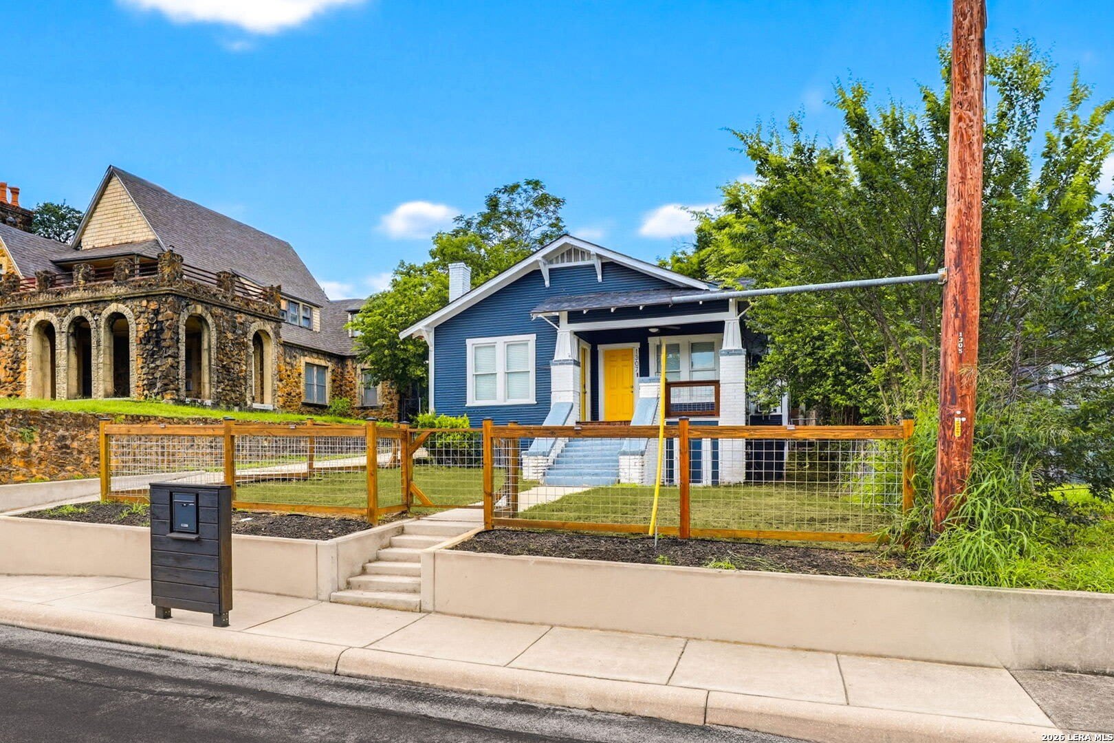 1307 Kayton Ave – photo 3