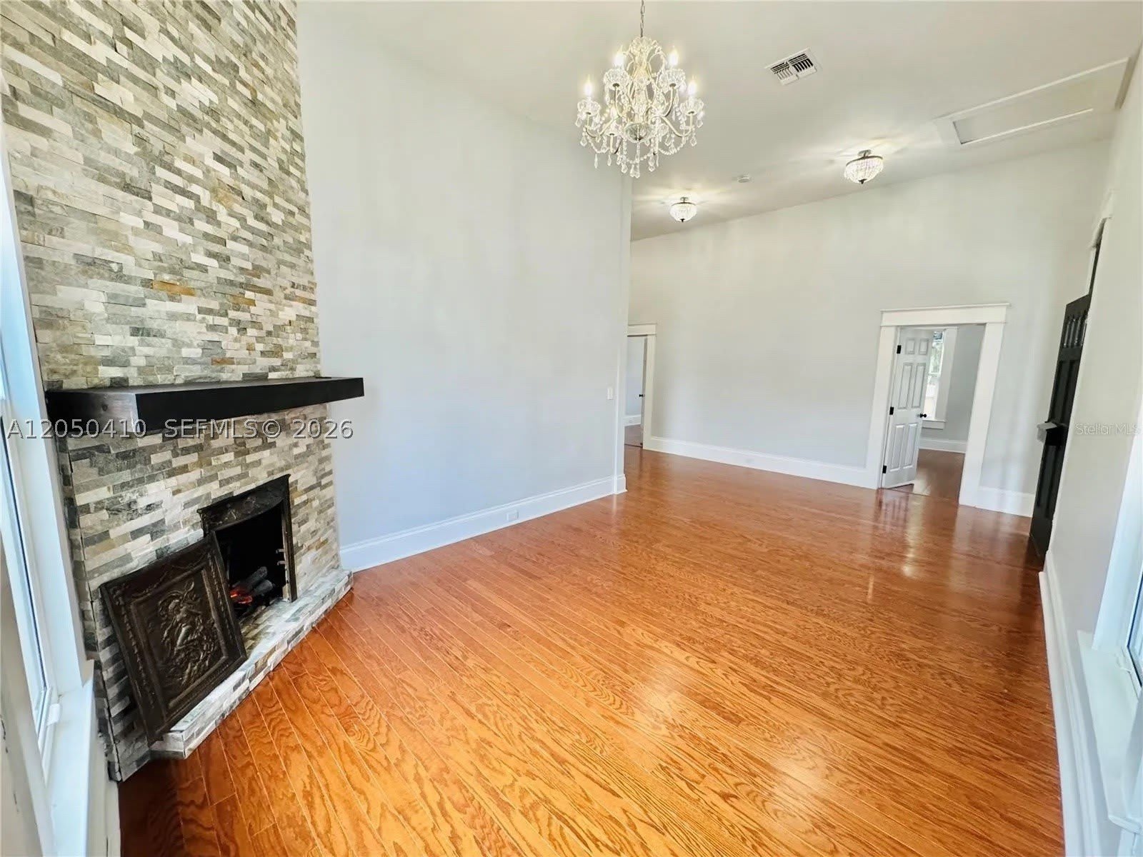 1017 E 19 AVE – photo 5