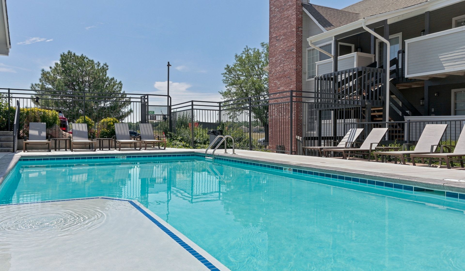 Skyview Apartments – photo 5