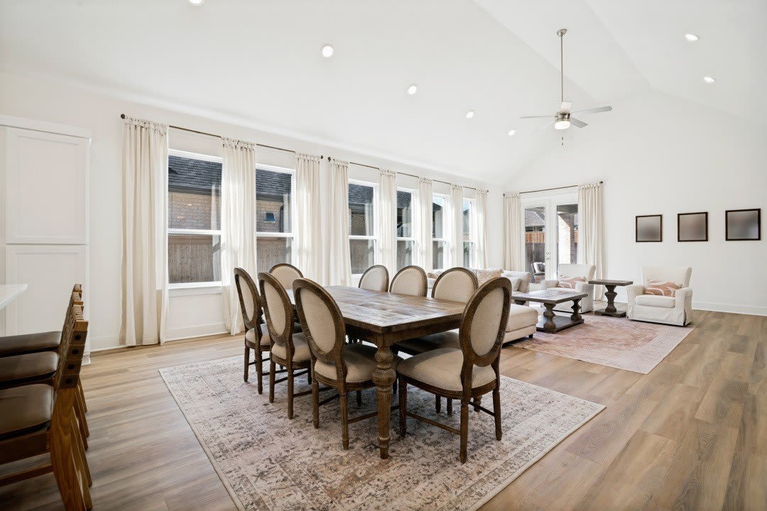 1046 Bearing Street – photo 4