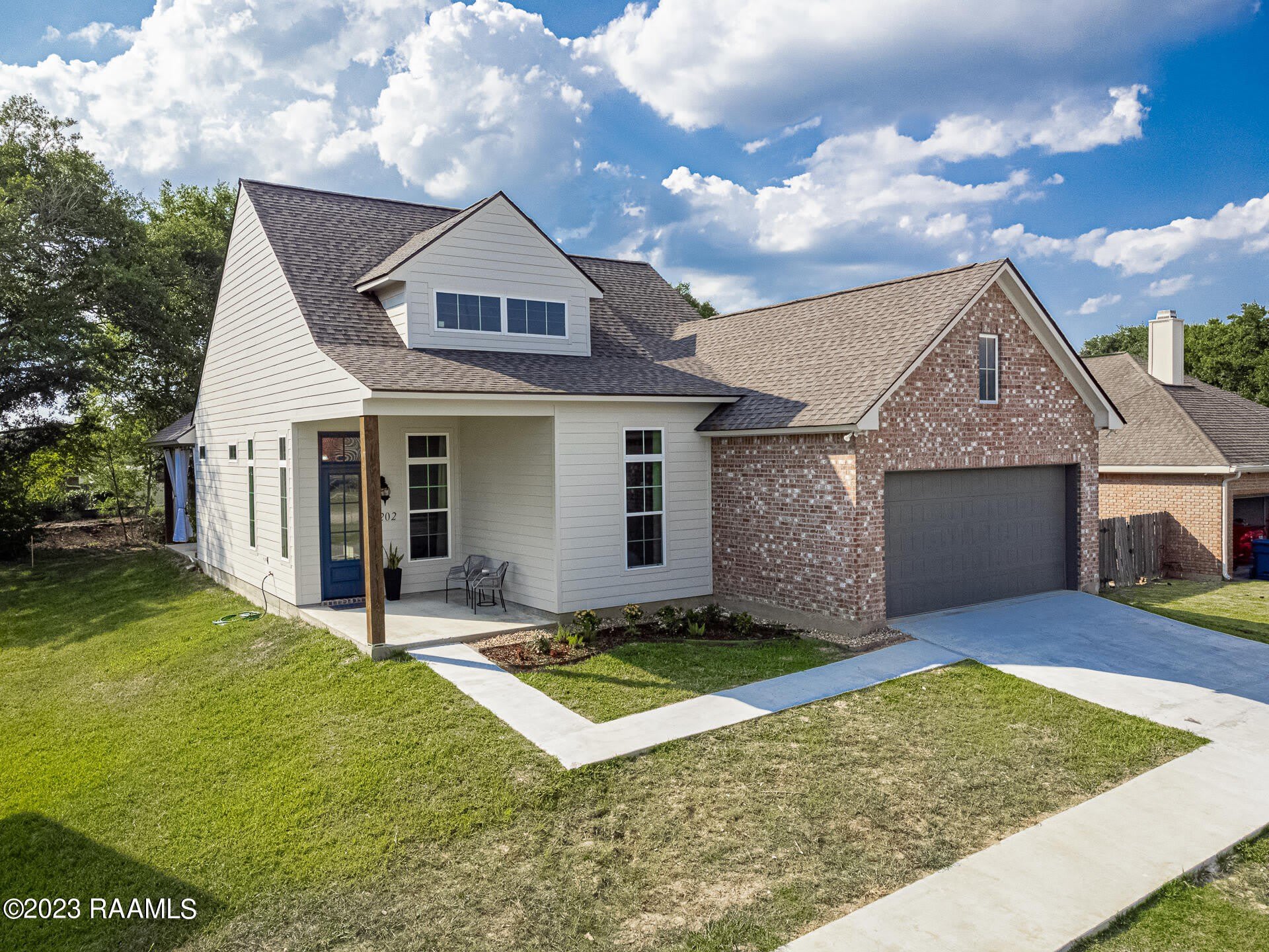 202 Student Lane – photo 1