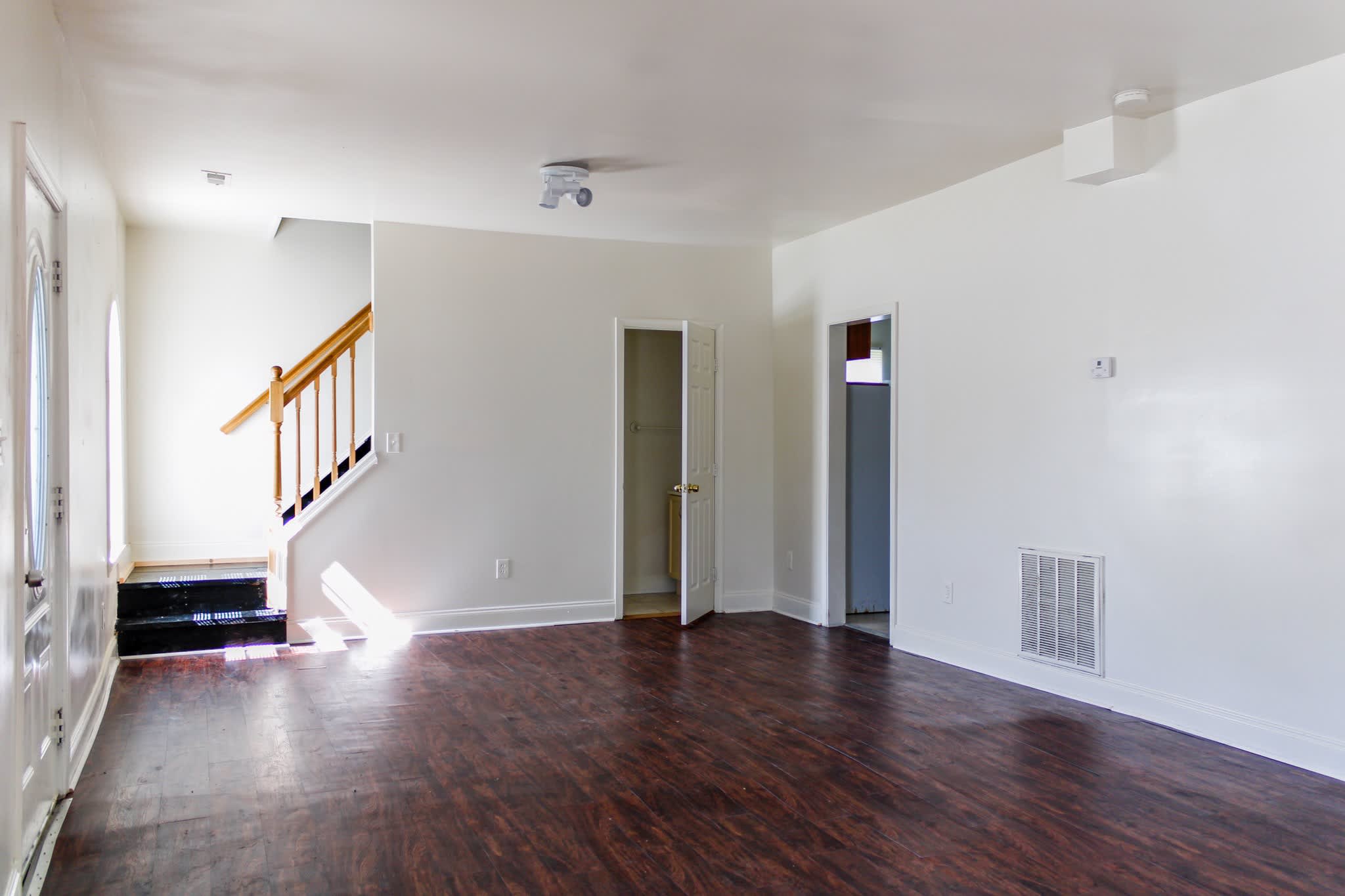 531 St Mark St – photo 2
