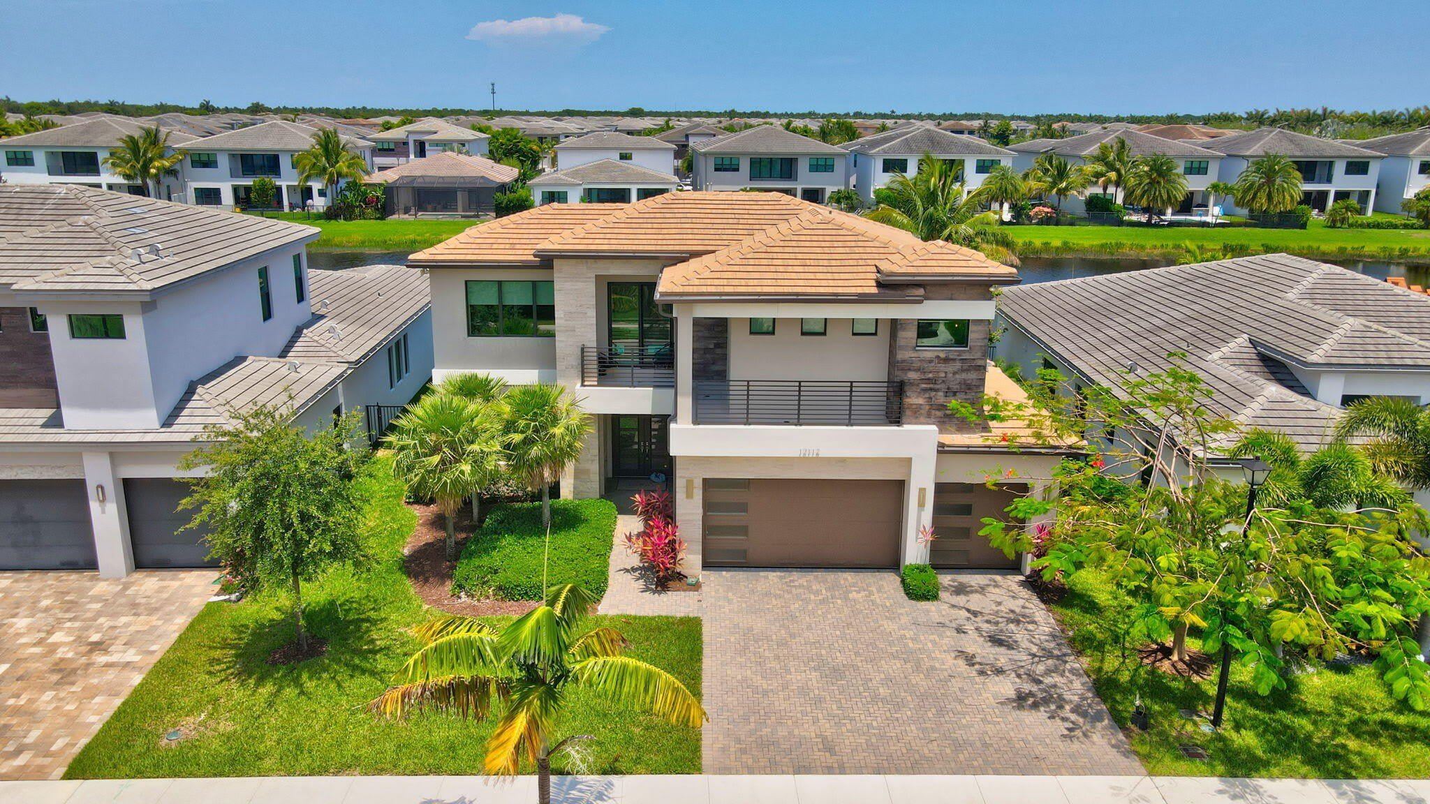 17112 Aquavera Way – photo 5