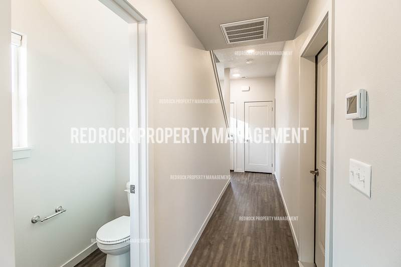 213 South Woodlawn Lane – photo 2