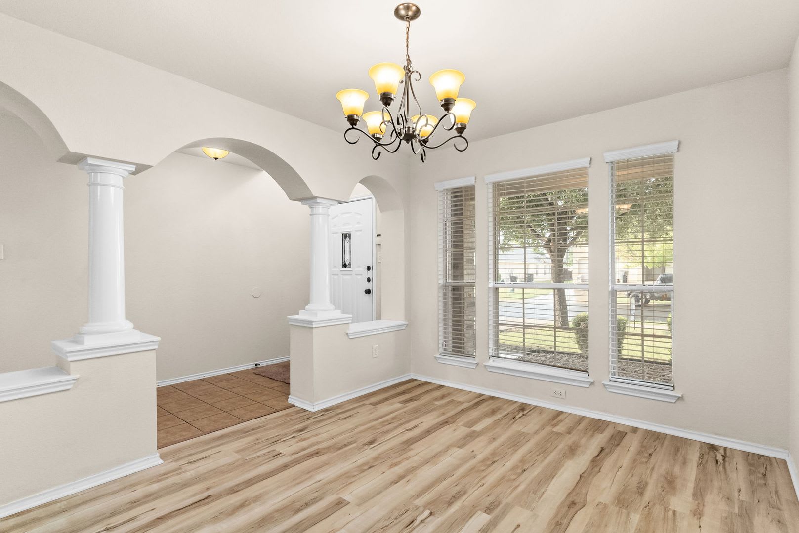 6106 Emilie Lane – photo 2