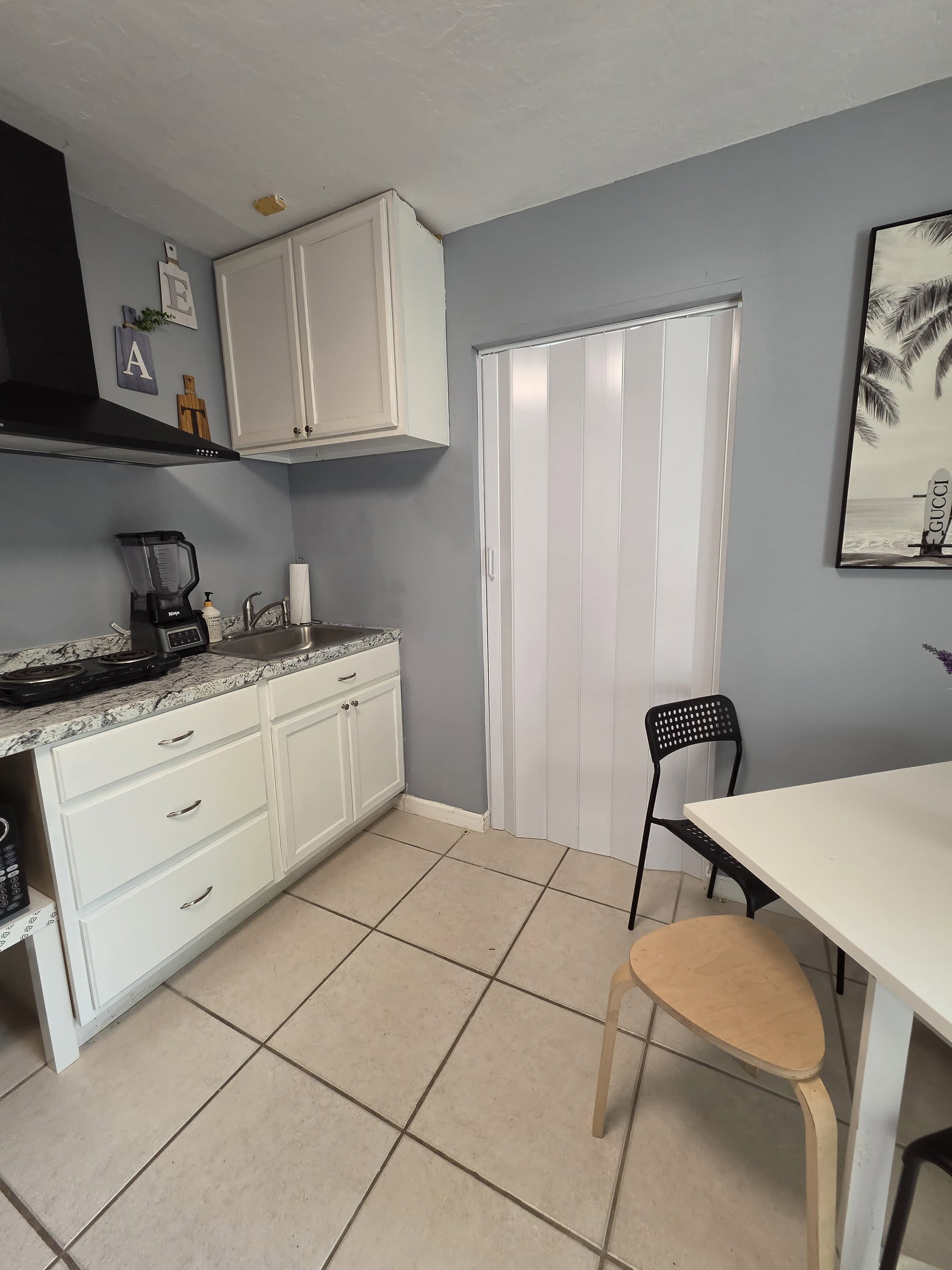 1668 Northeast 34th Drive – photo 3