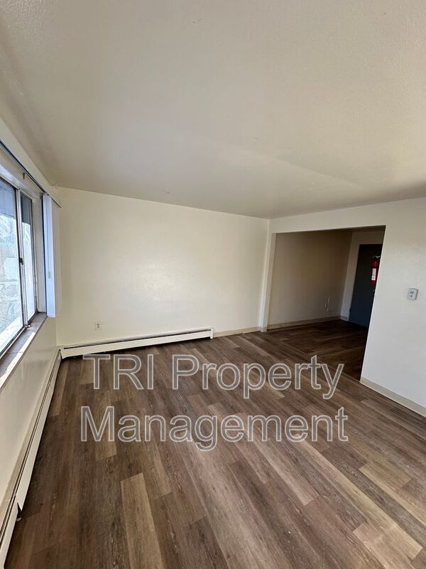 2019 4th Avenue- 6 – photo 2