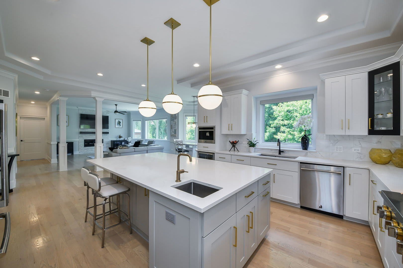2447 Sharon Court – photo 3