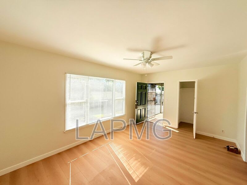 363 E Washington Blvd – photo 3