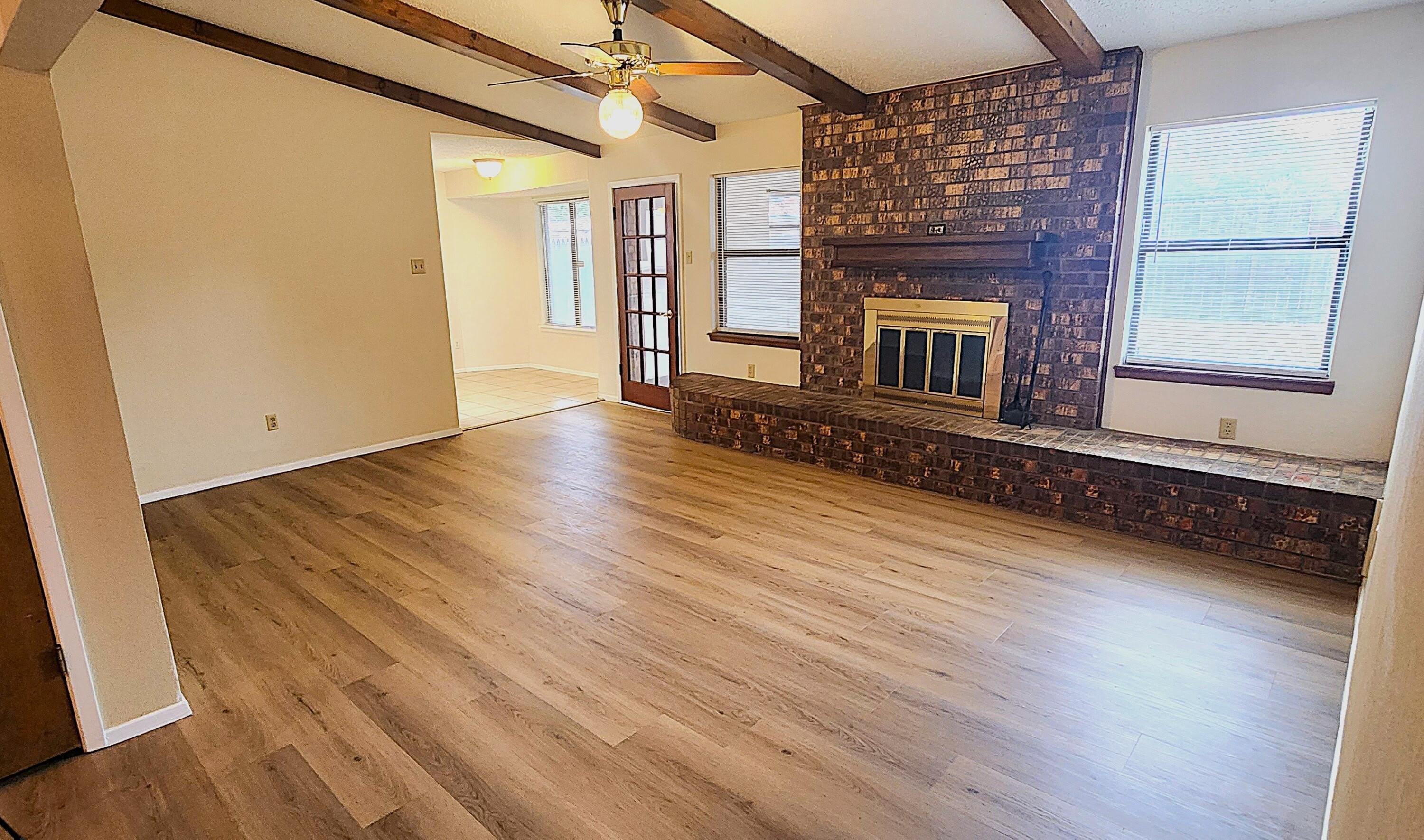 5704 93rd Street – photo 3