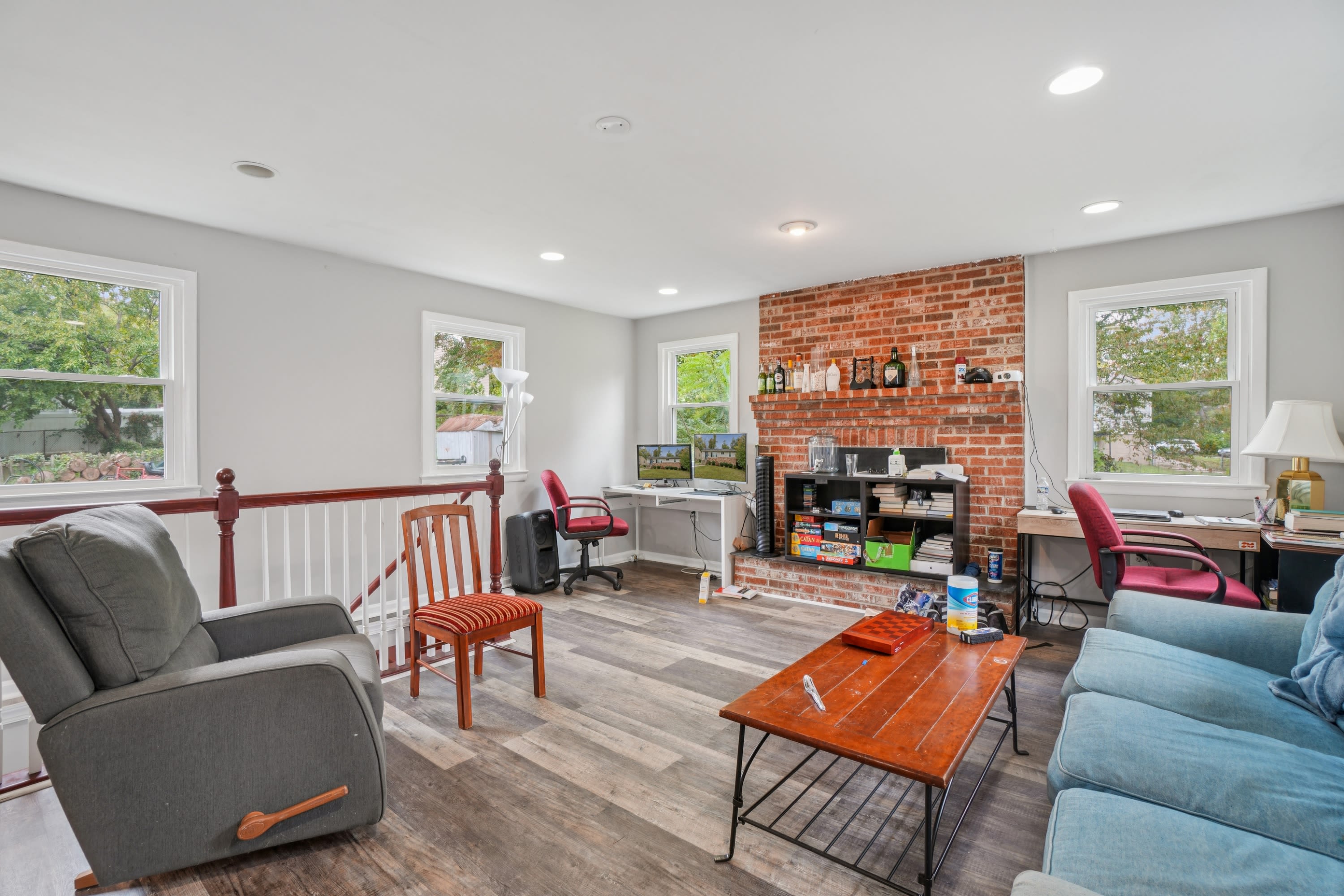 8312 Potomac Avenue – photo 2