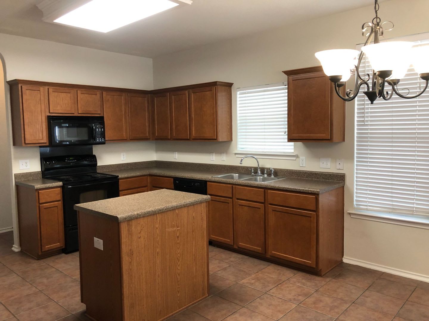 Two story home located in Steubing Ranch – photo 4
