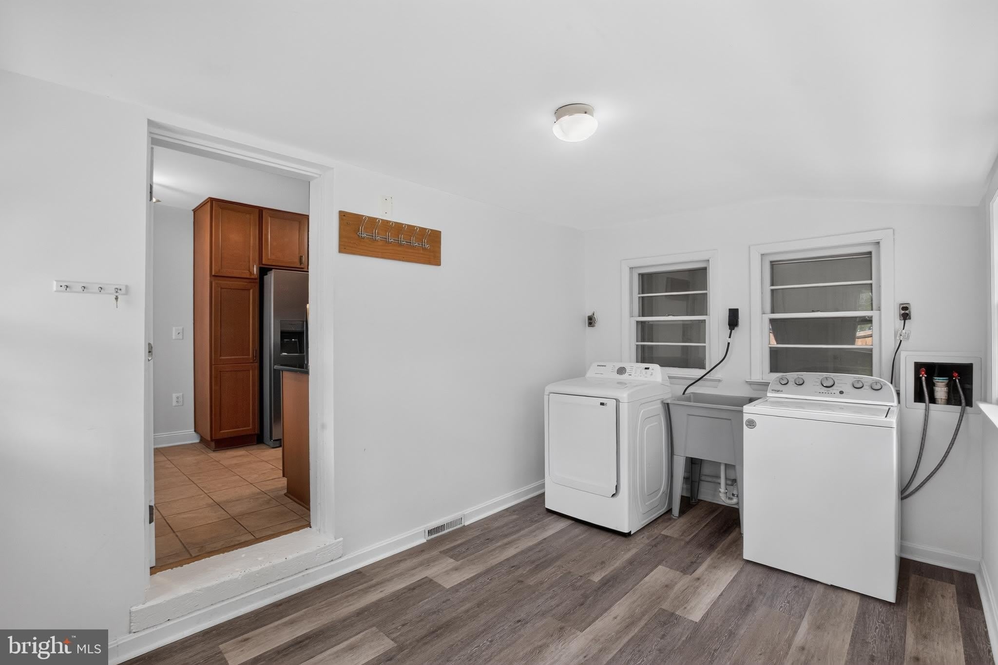 14925 SCHALL Road – photo 4