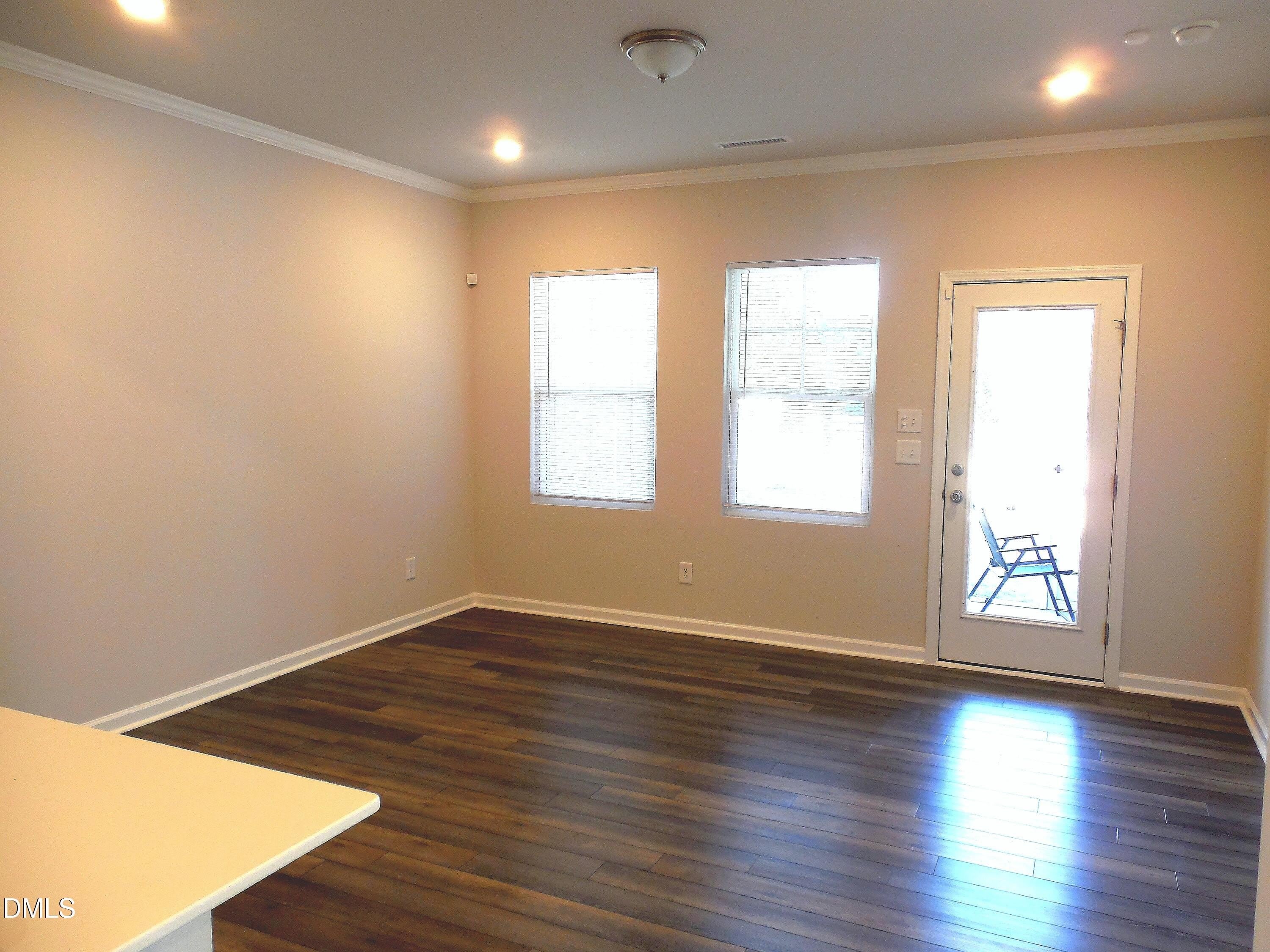 1003 Sora Way – photo 5