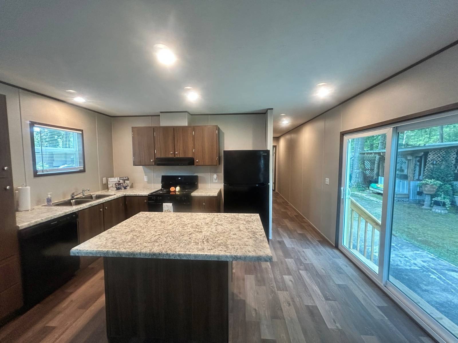27 White Oak Village – photo 4