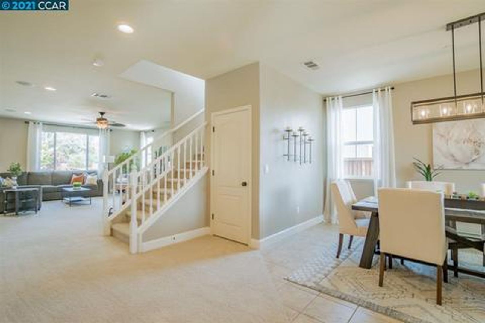 Privacy, Space & the Brentwood Lifestyle — Welcome to Carmel Estates – photo 2