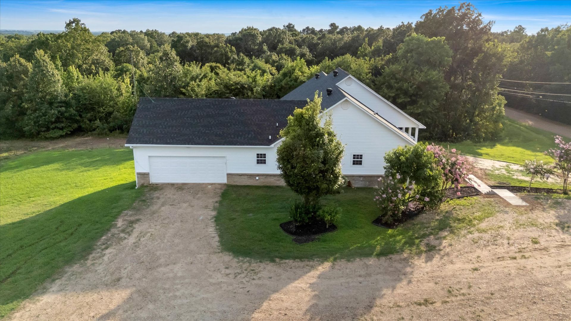 Spacious 5-Bedroom Home on 1.5+ Acres in West Side School District – photo 5