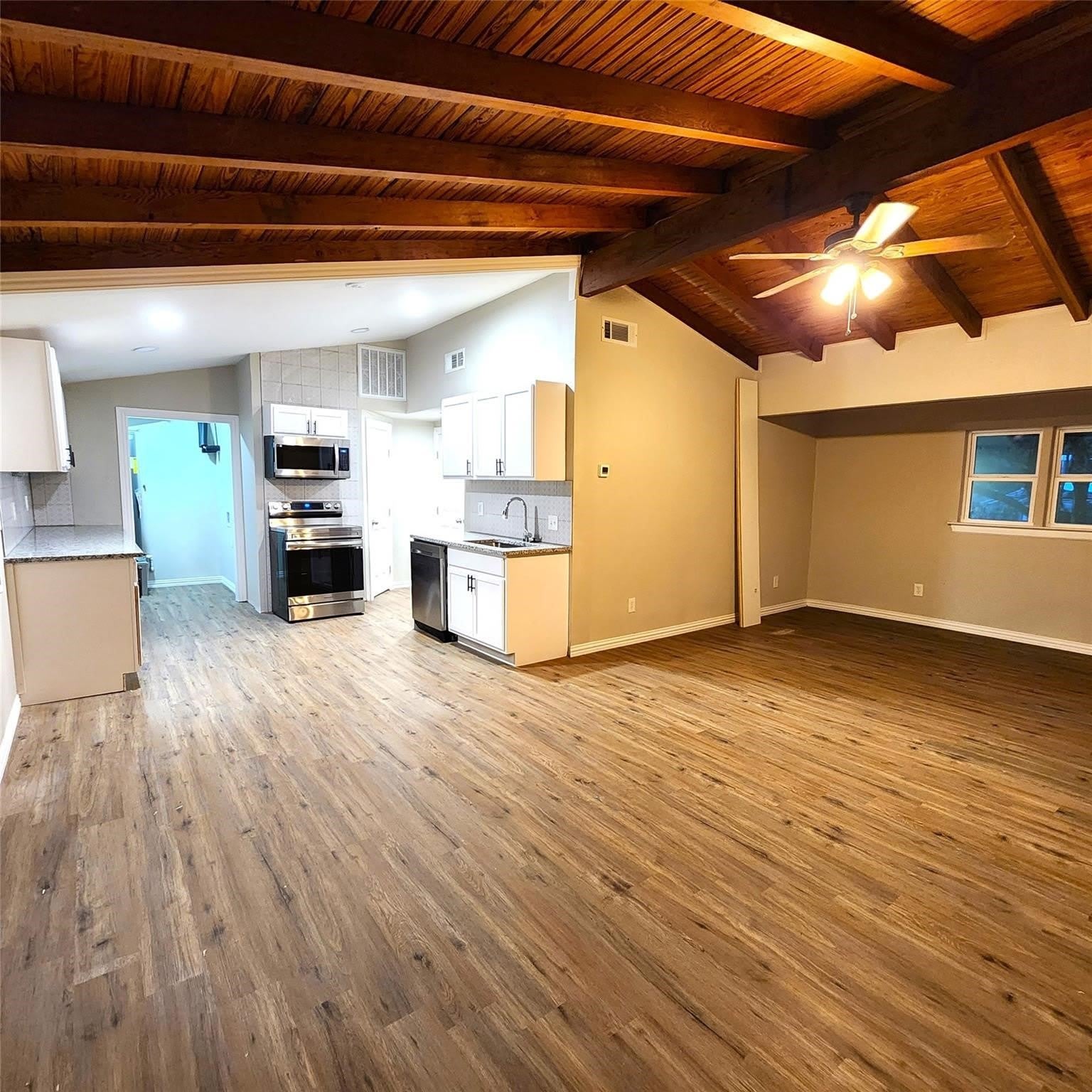142 Andrea Street – photo 3
