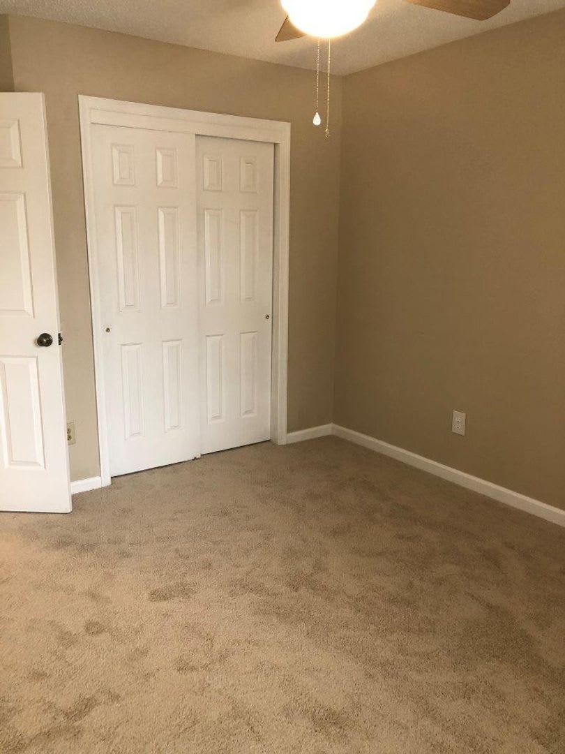 820 E. Willow Point Place, Newport News – photo 4