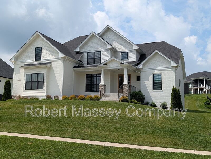 6205 Brentwood Drive – photo 1