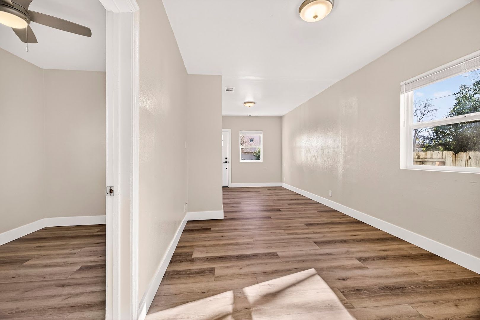 MOVE IN SPECIAL $3000 if lease signed by July 2026!! 3 Bedroom Home Close to CSUC! – photo 4
