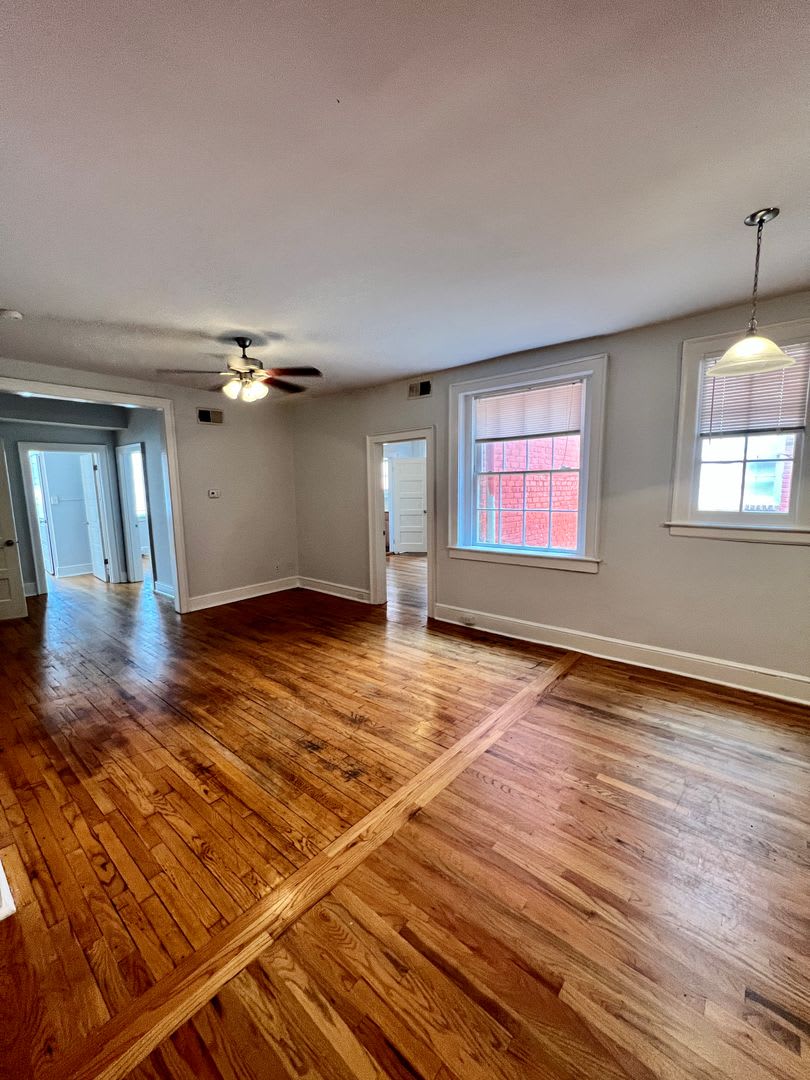 1107 W Grace St – photo 3