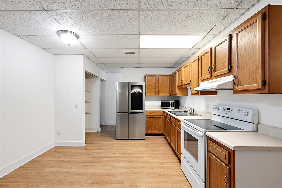 113 South Saginaw Street B – photo 4