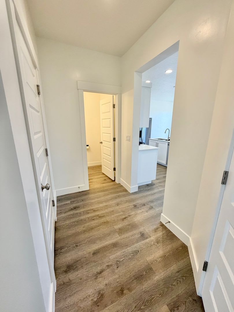 PET FRIENDLY!!! White Dome Subdivision – photo 4