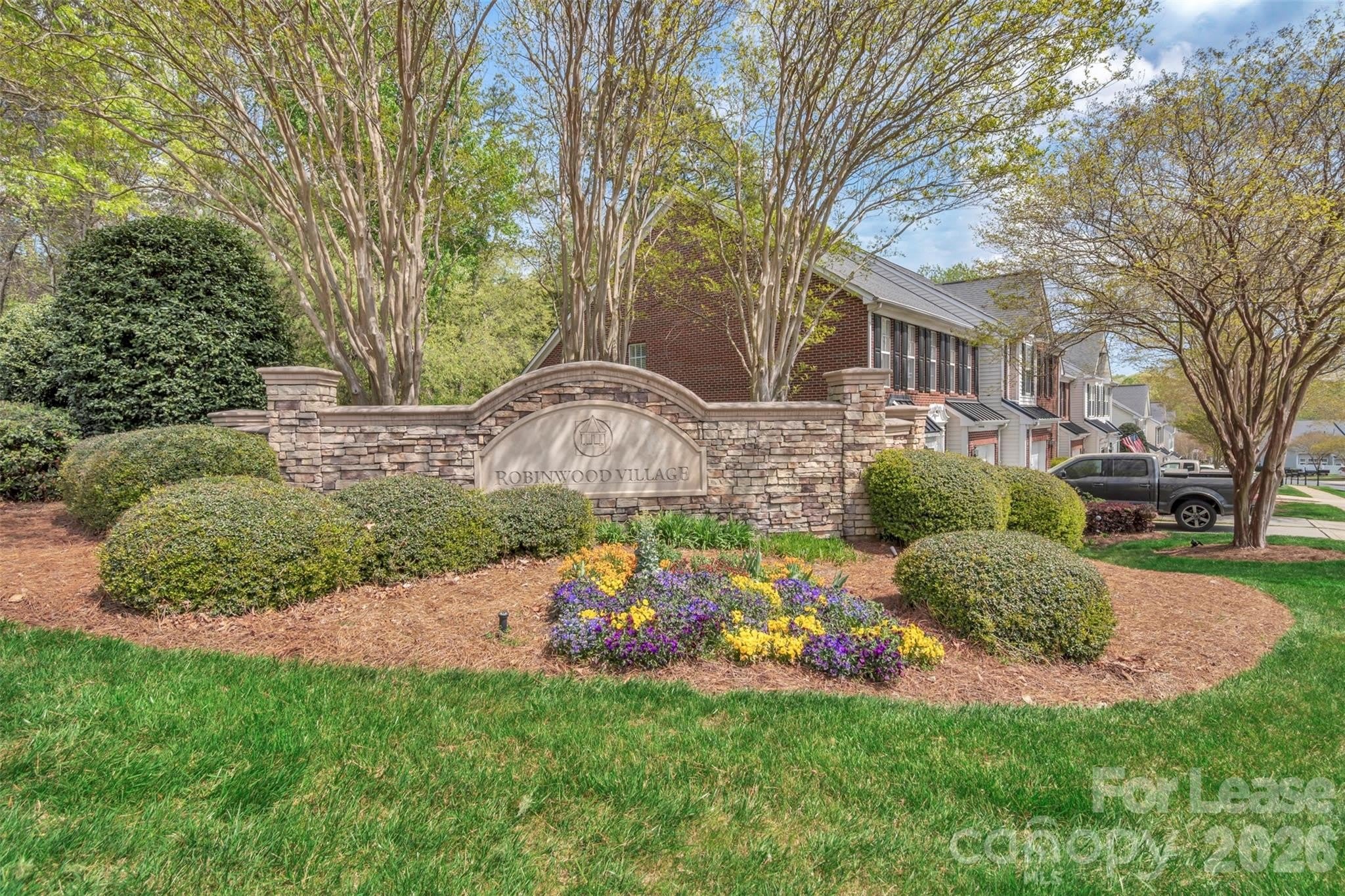 1802 Robinwood Village Drive – photo 3