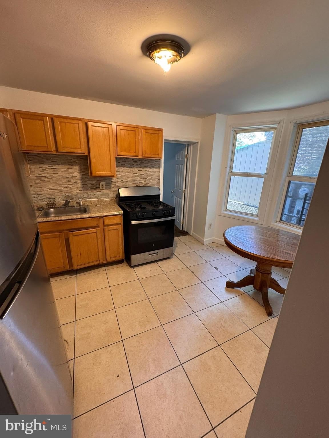 146 W HANOVER Street – photo 3