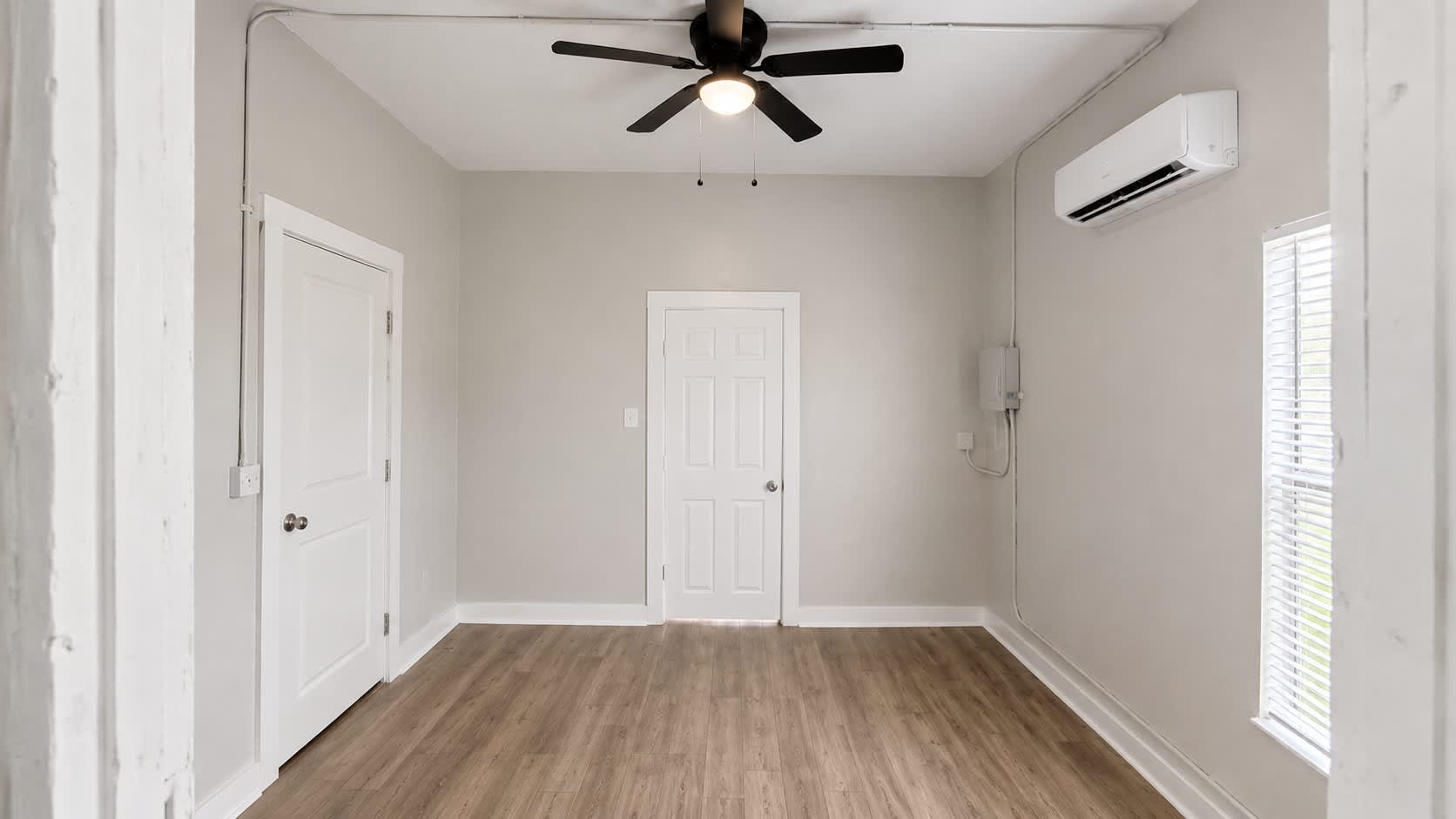 1817 San Luis Street – photo 1