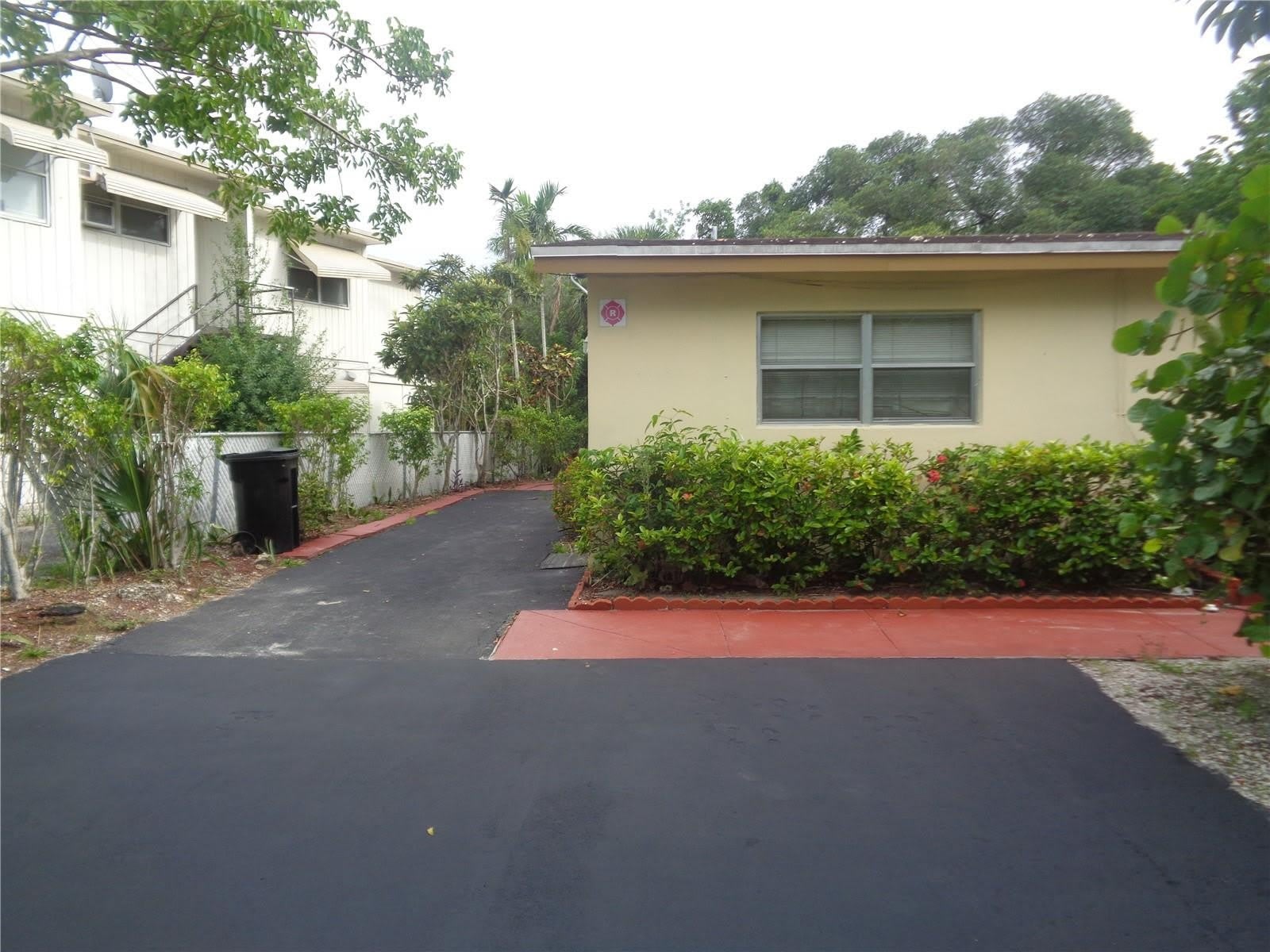 3800 SW 2nd Court – photo 1