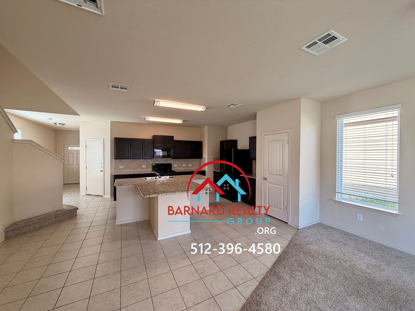 Available Now: Home in a Family Friendly Neighborhood – photo 5