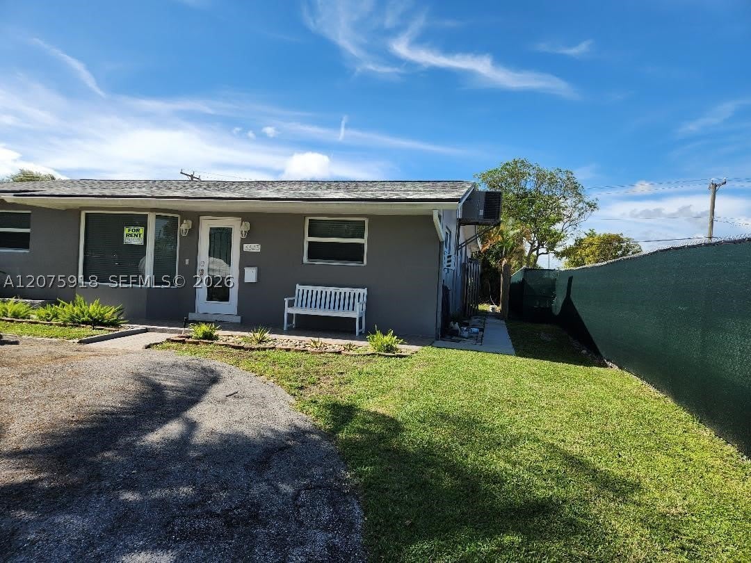 3345 Hayes St – photo 1