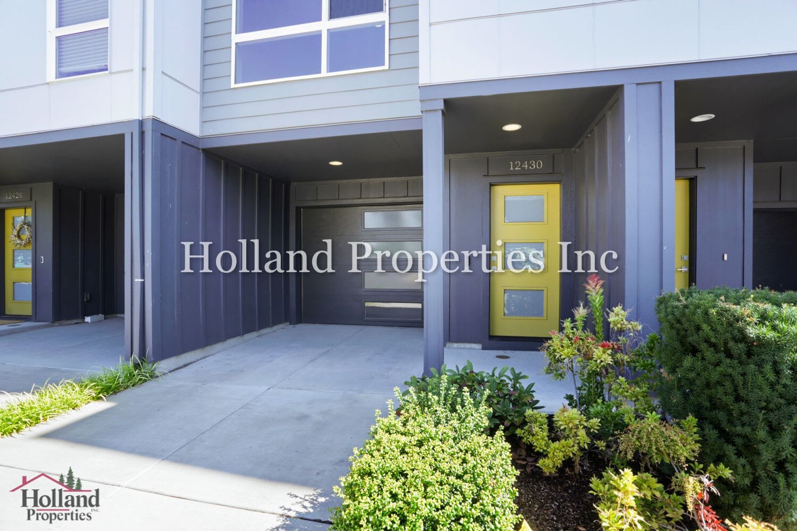 Private 2BR Beaverton Retreat Backing to Green Space with EV-Ready Garage – photo 3