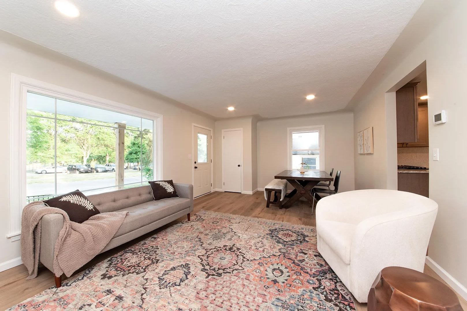 Updated 4-Bedroom Home Near Mulick Park & Gaslight Village – photo 4
