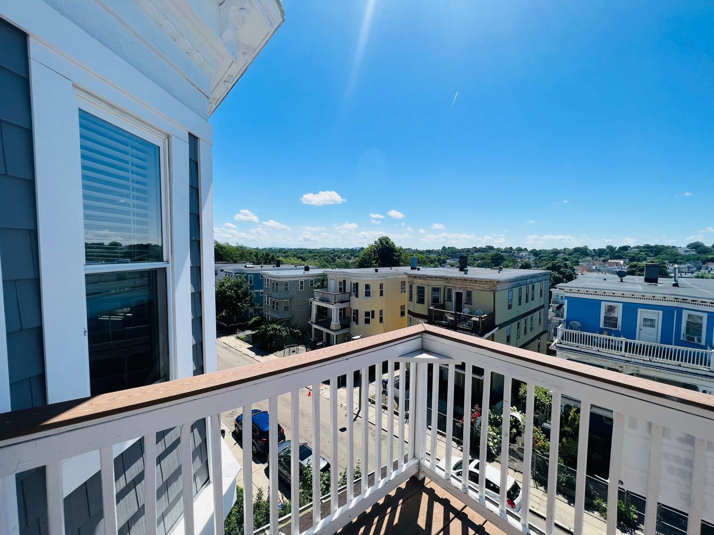 NEWLY RENOVATED PENTHOUSE UNIT – photo 3