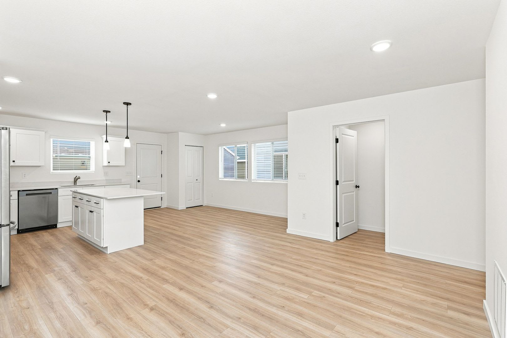 New Construction Move In Special Get August September Rent Free Move In By August 31St To Receive Free Rent For Both August And September Take Advantage Of This Limited Time Offer – photo 2