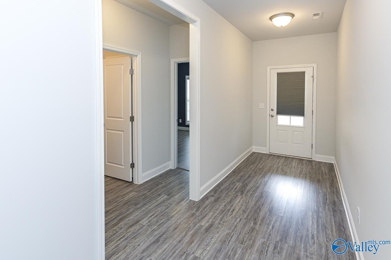 125 River Springs Court – photo 4