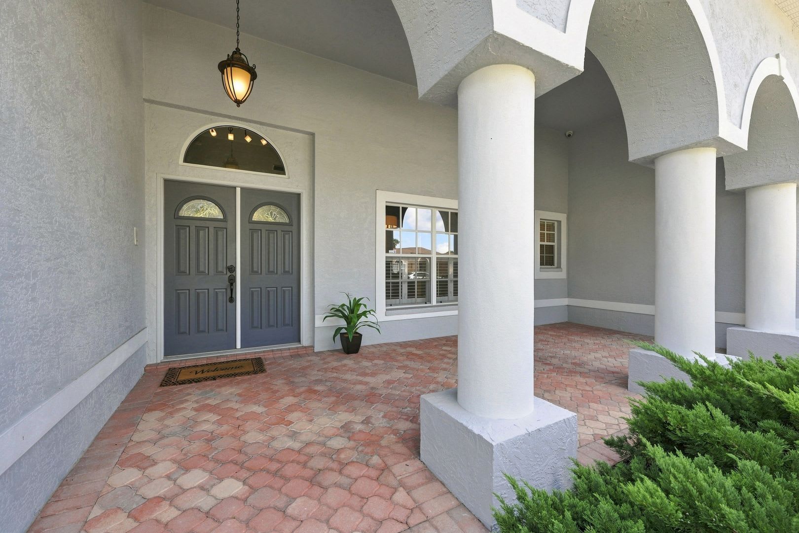 Gorgeous Executive Style pool home in Tarpon Springs! – photo 2