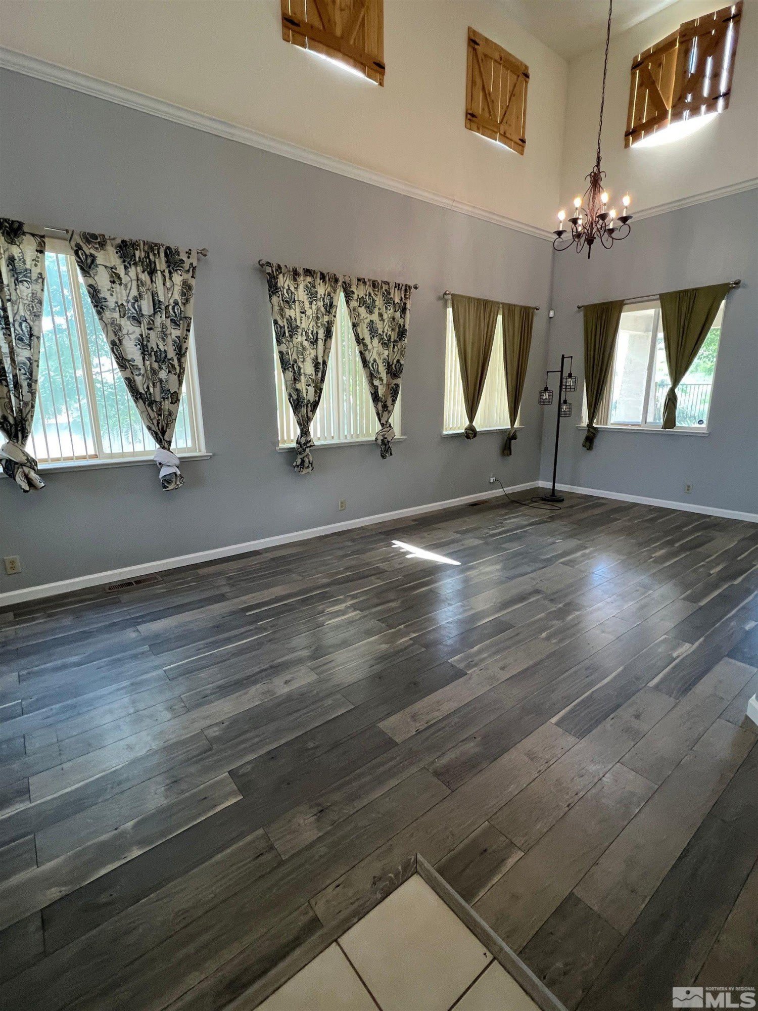 1889 Cambridge Hills Court – photo 2