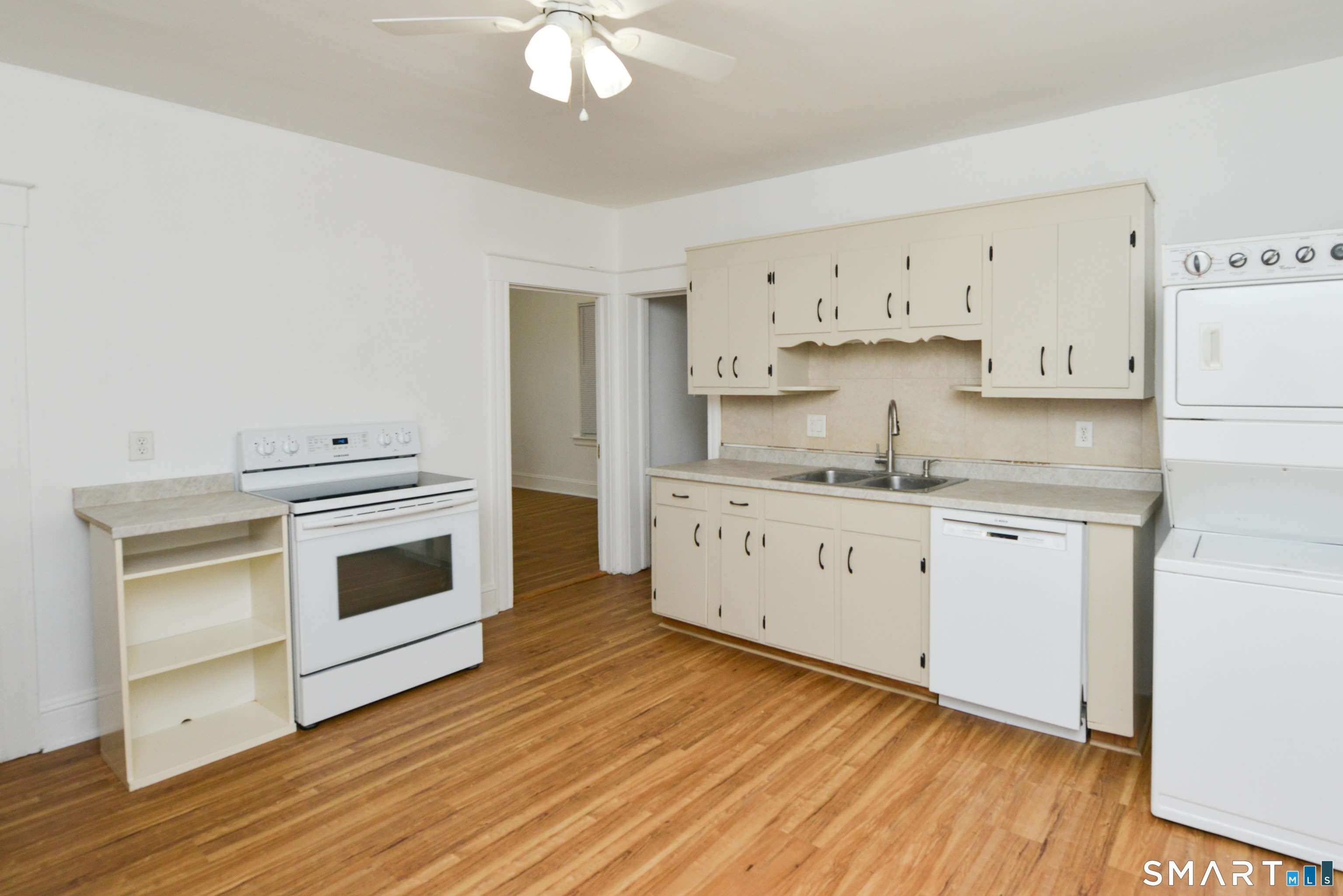 390 Clinton Street – photo 2