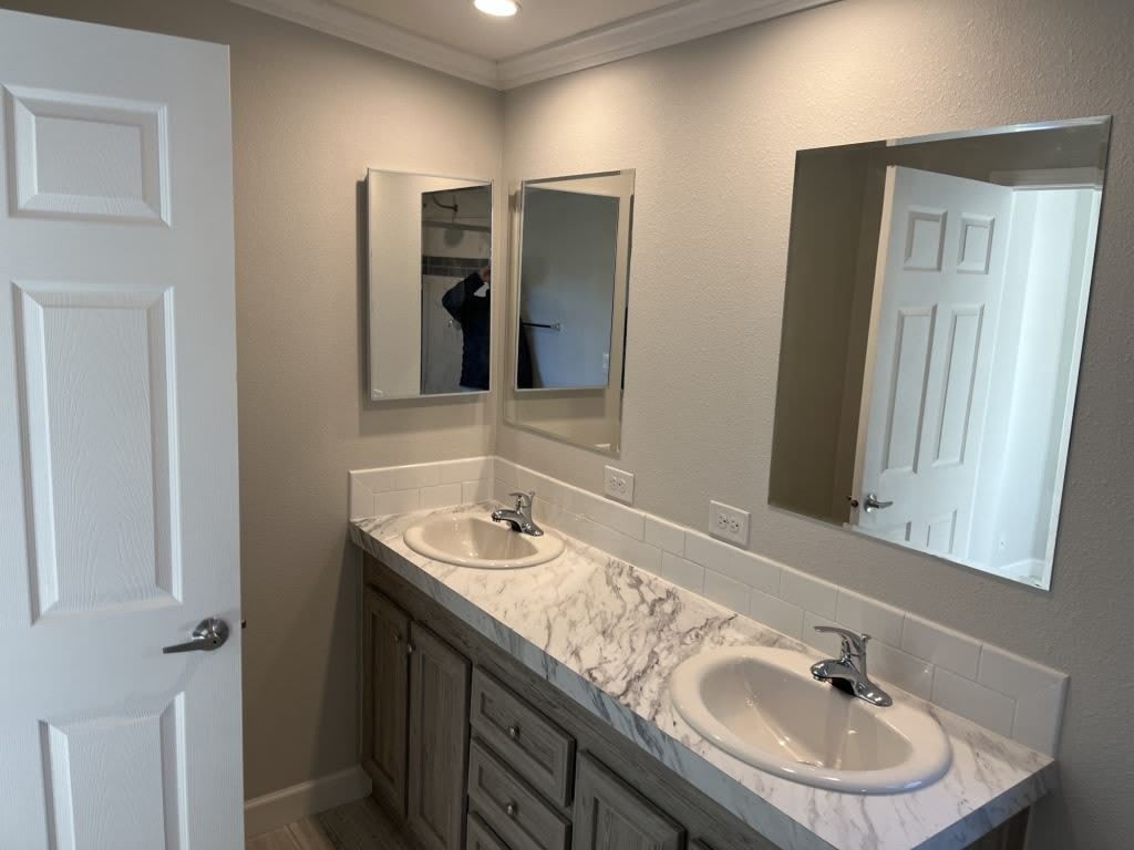 331 Peck St – photo 5