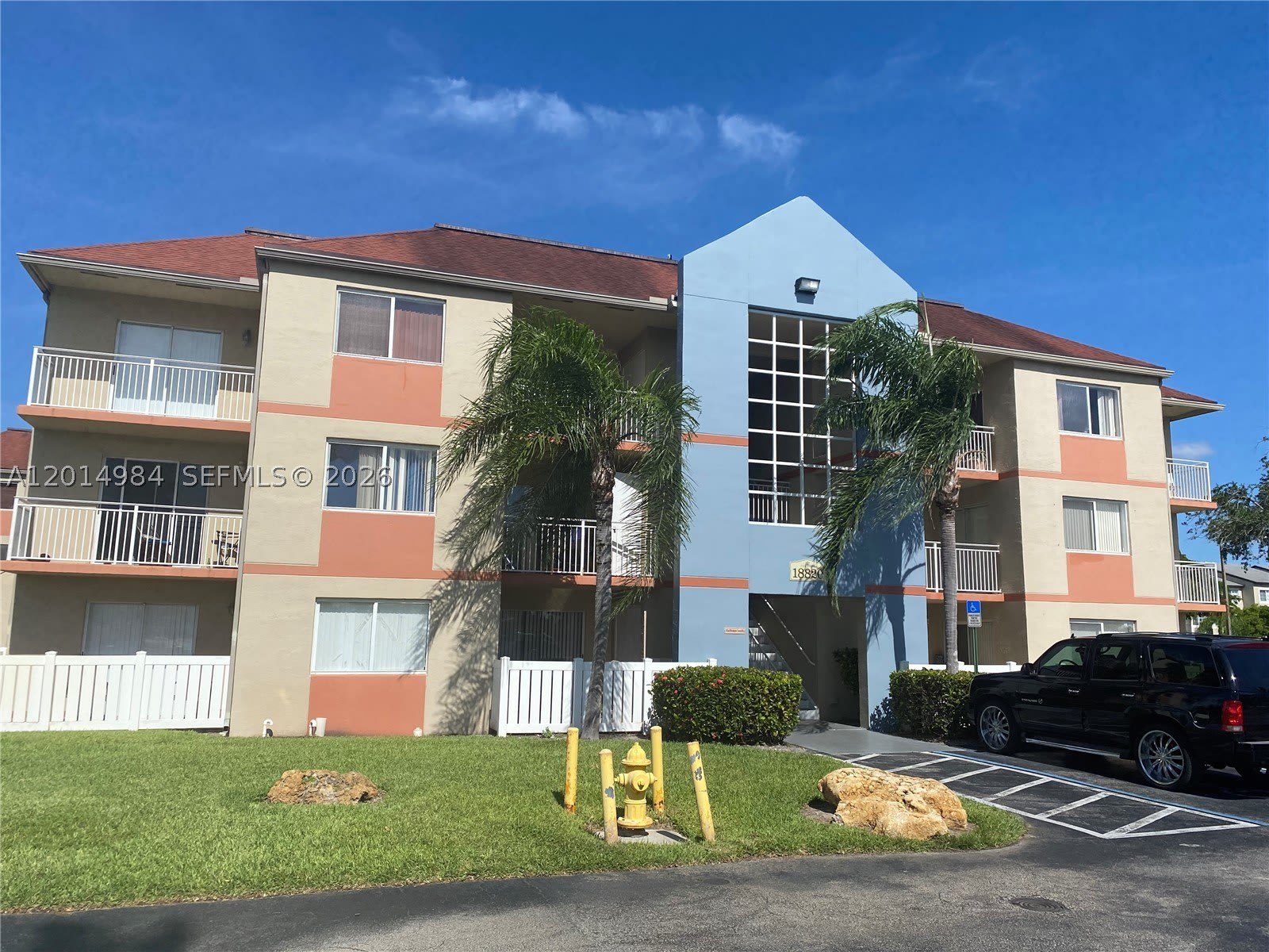 18820 NW 57th Ave – photo 1