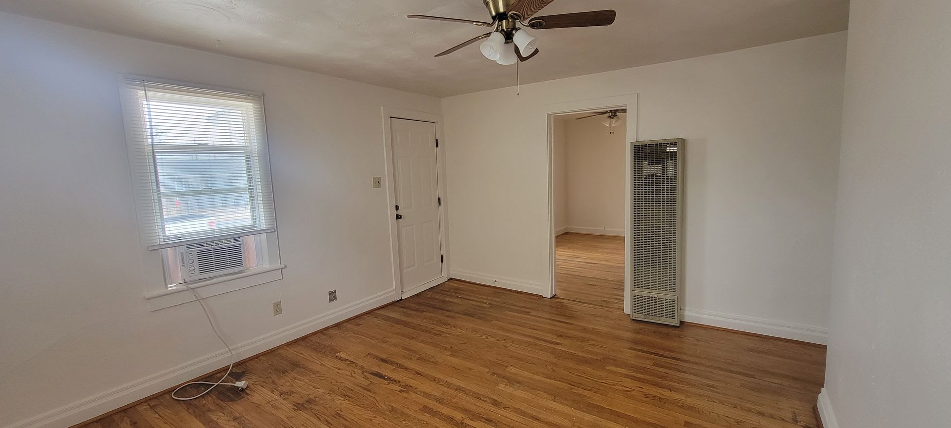 2 bedroom 1 bath house – photo 3